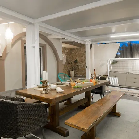 Casa D'oro Exclusive Kypseli