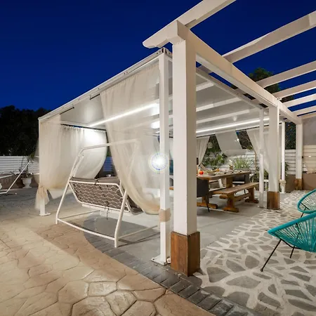 Casa D'oro Exclusive * Kypseli